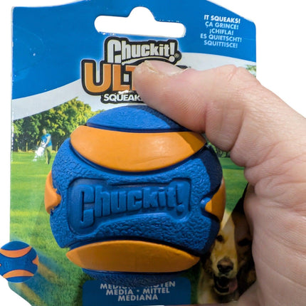 Chuckit ultra squeaker ball medium