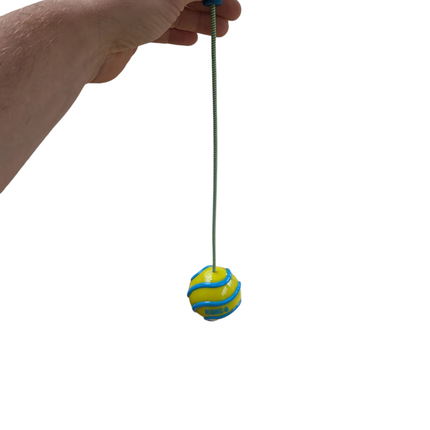 Kong Wavz Bunjiball Assorted - Ball mit Schnur in verschiedenen Farben