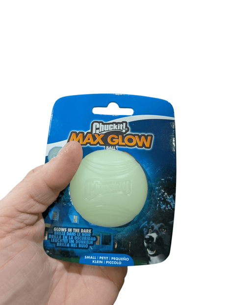 Chuckit Max Glow Ball Glow In The Dark - Leuchtender, nahezu unzerstörbarer Ball - verschiedene Größen